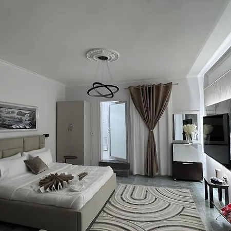 Angel's 3* ティラナ