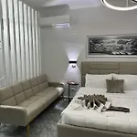 Angel's 3*