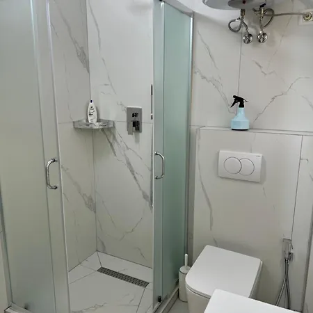 Angel's 3* Tirana